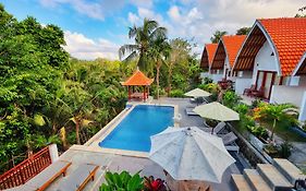 Kelingking Beach Villas